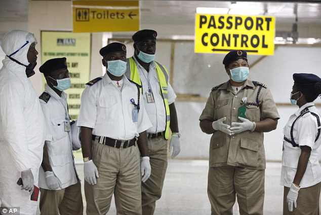 Ebola kontroll Murtala Muhammed repülőtér - Lagos, Nigéria 2
